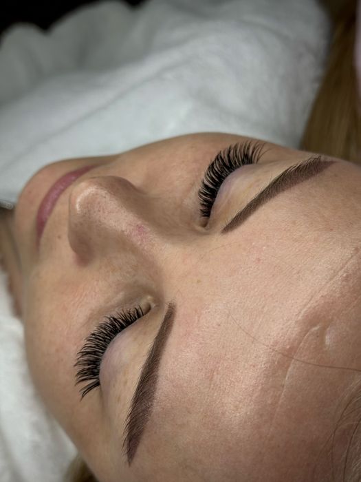 Наращевание ресниц за час!!! 10000 тг любой обьем,изгиб )