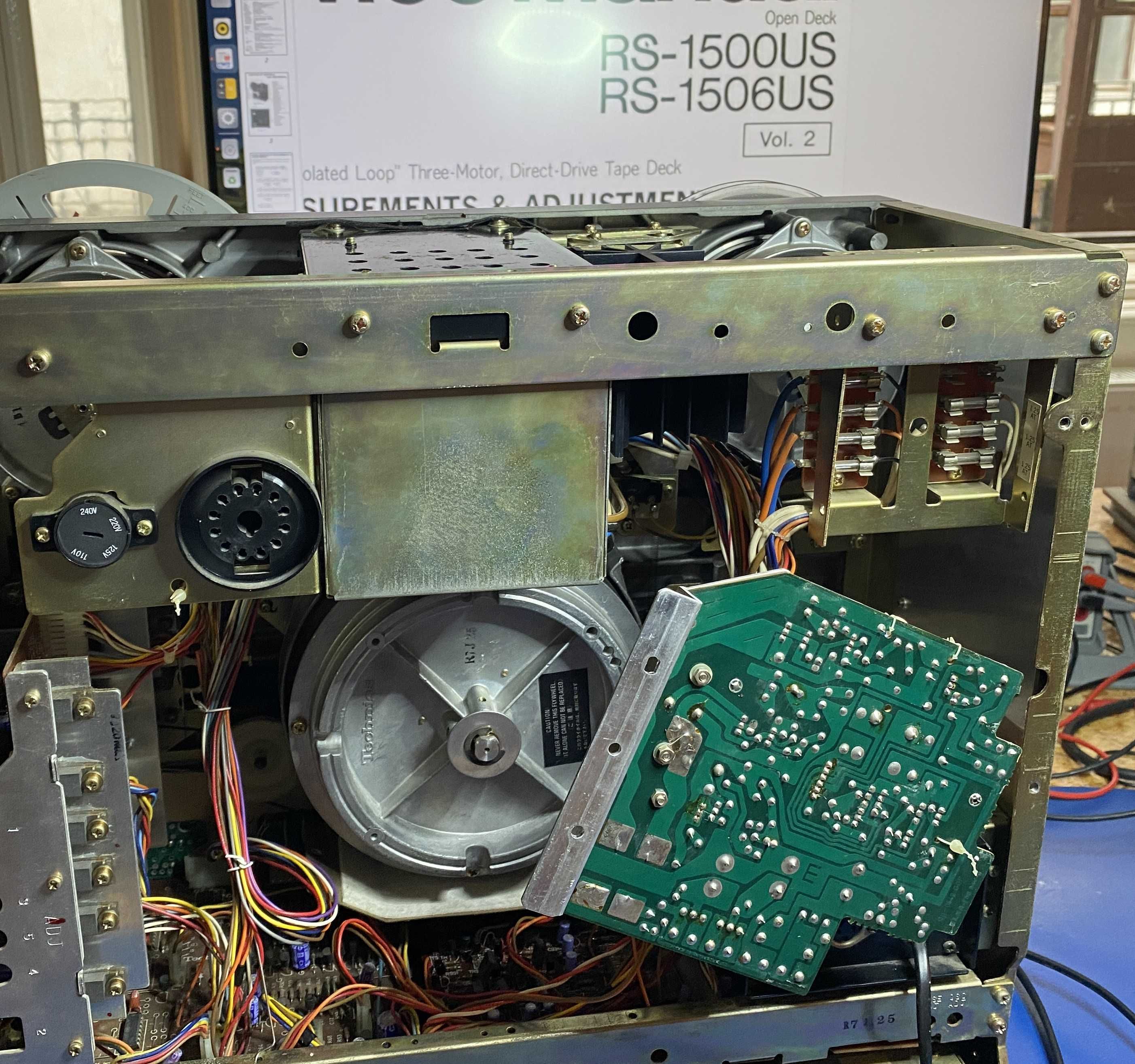 Reparatii audio Timisoara service electronice vintage amplificator