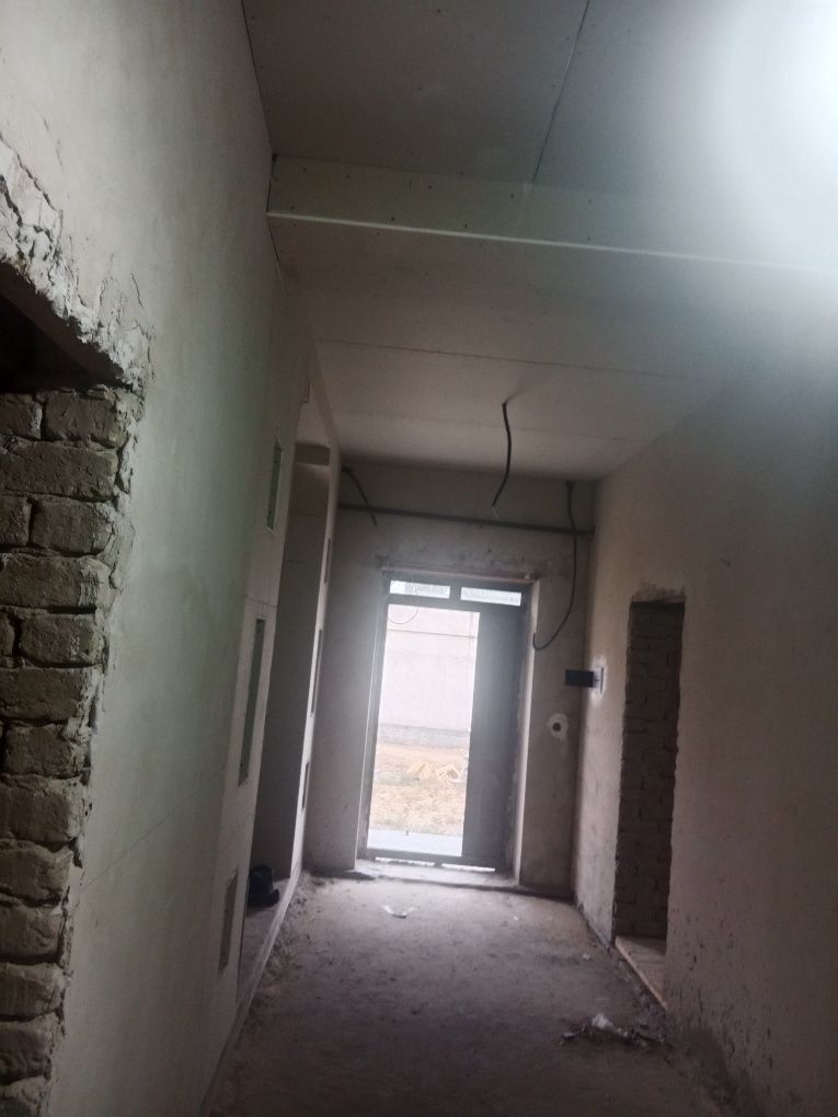 Жай сатылады кум аўыл 2 иппадром