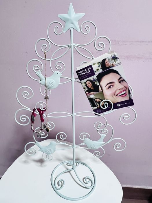 Decorațiuni retro pentru mobilier