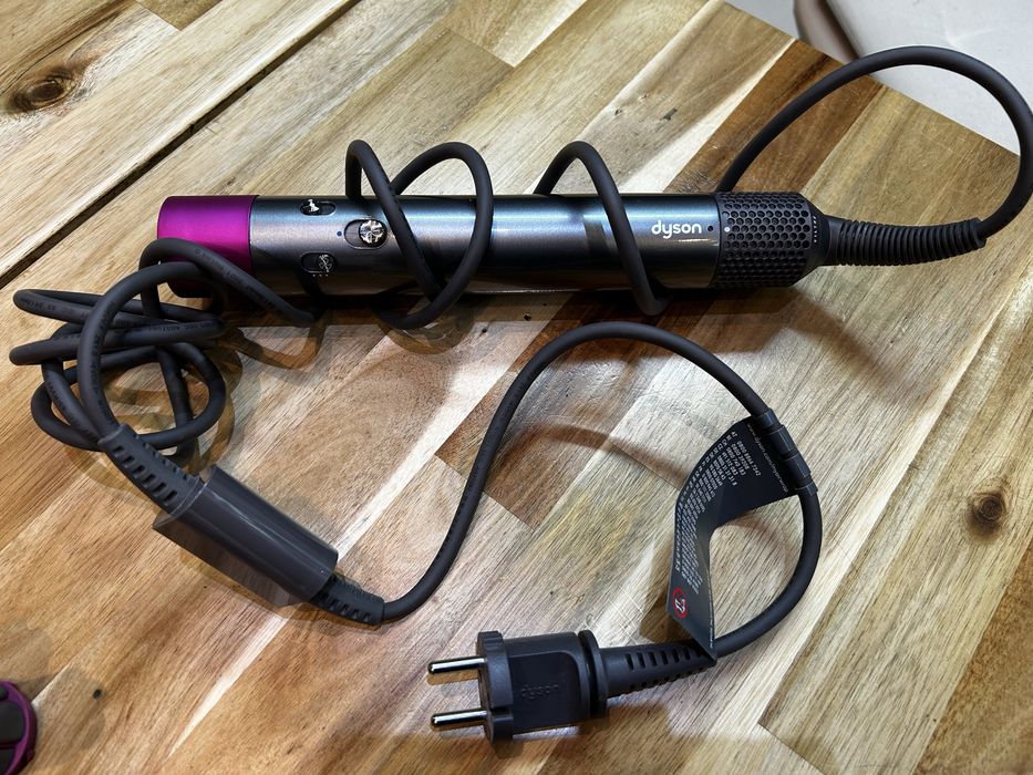 Ondulator multifunctional Dyson