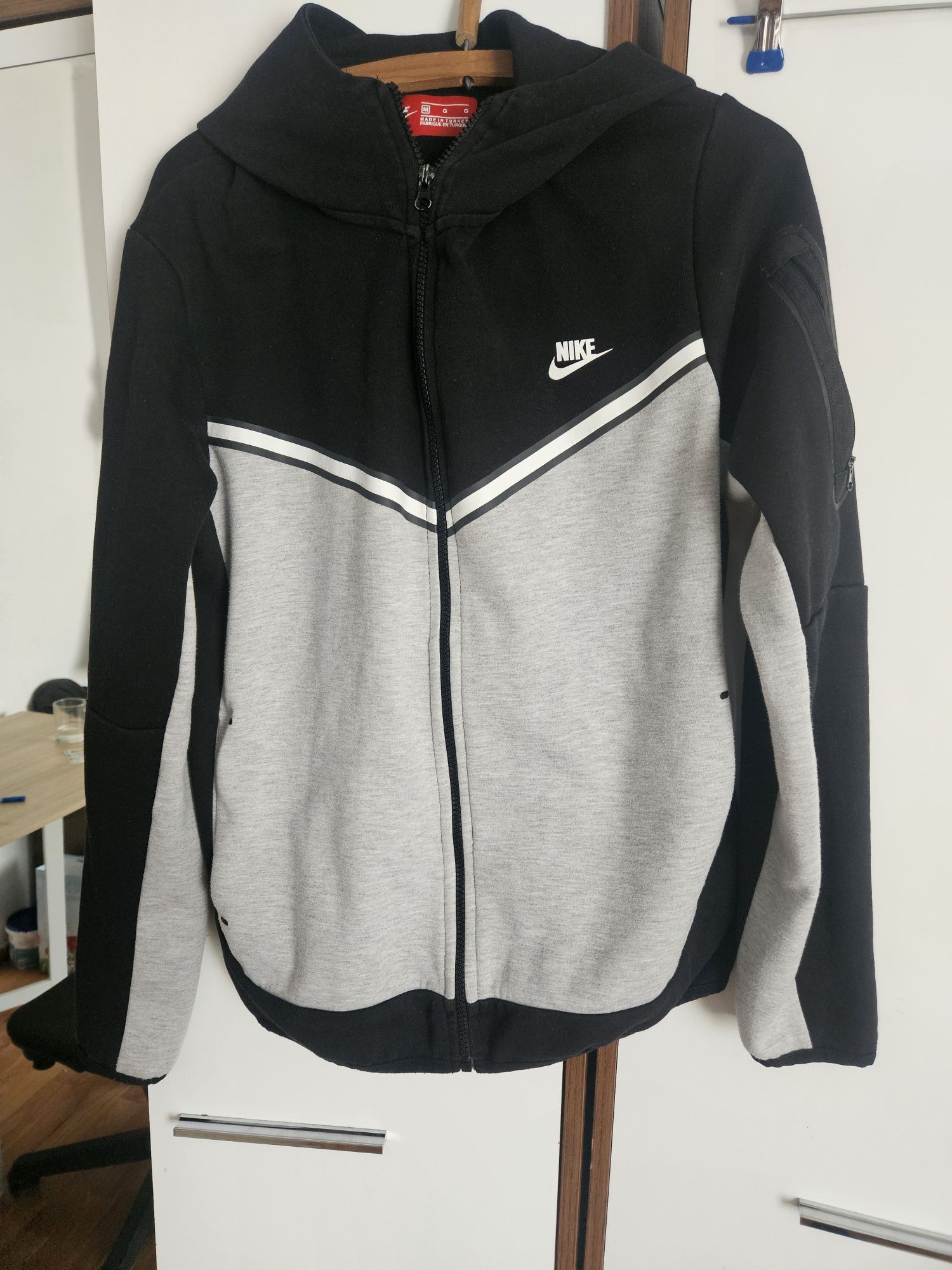Nike tech marimea M