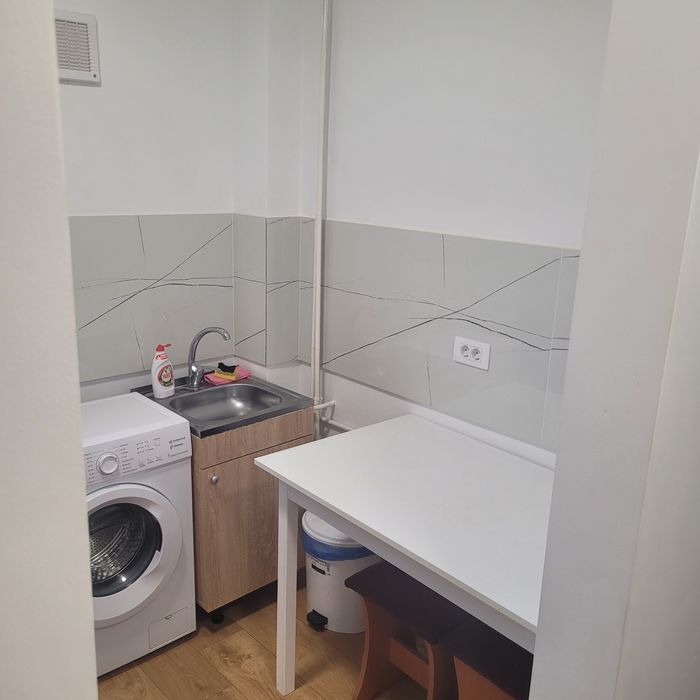 PF închiriez apart. 2 cam recent renovat