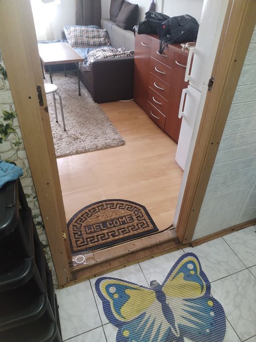 Garsoniera de vanzare,Tractorul-Coresi