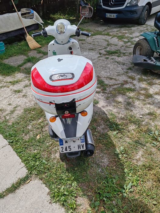 Scooter Daelim S A5 BLS, 125cc, 2009.