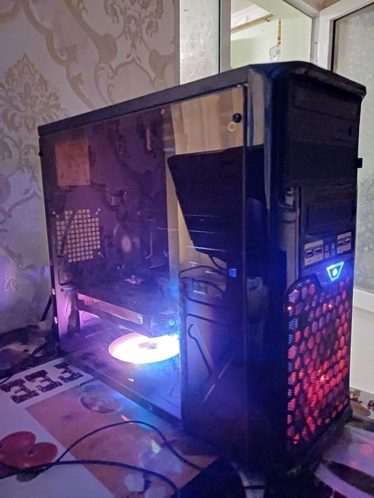 Yaxshi yigilgan damashniy kompyuter sotiladi polniy komplekt