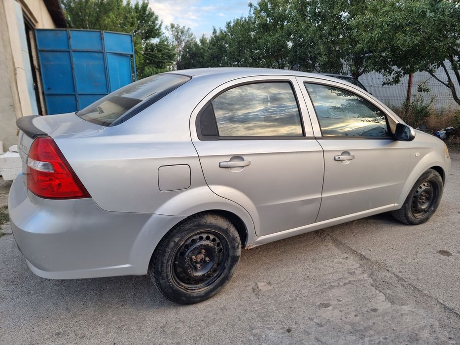 Vând chevrolet aveo 2006 berlina