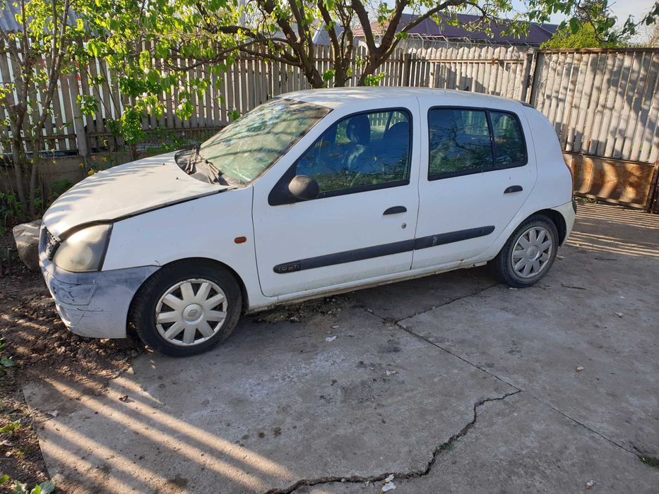 Vand Renault clio 2 dezmembrari