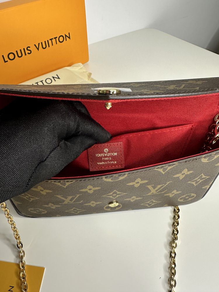 Geanta Louis Vuitton model FELICIE piele canvas 100% cutie cadou