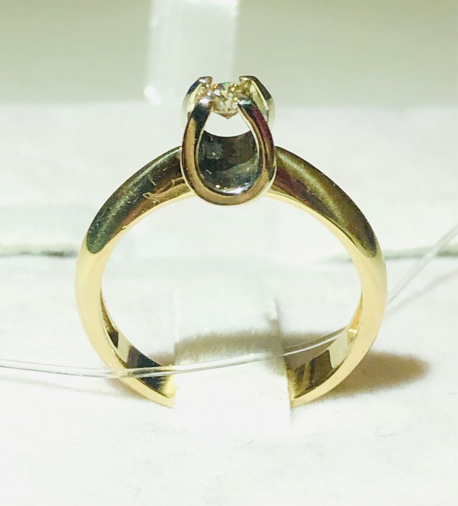 Кольцо золотое с бриллиантом 585 Россия