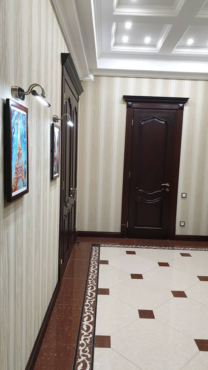 Mirobod Oybek metro 115 m2 ofes yoki yashash uchun ijaraga beriladi