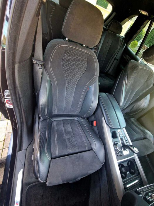 Vând BMW X5 XDRIVE Pachet M interior și exterior
