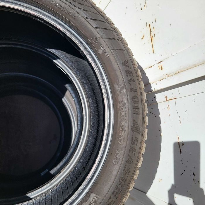 Гуми 205/55/17 Good Year-4бр. всесезонни