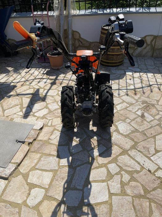 Продавам Мотоблок O Mac