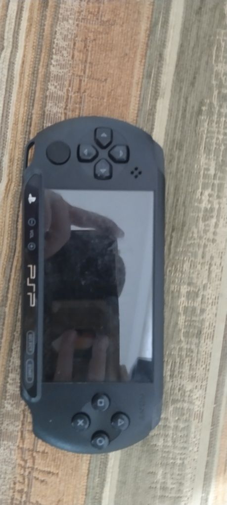 Продам psp с диском