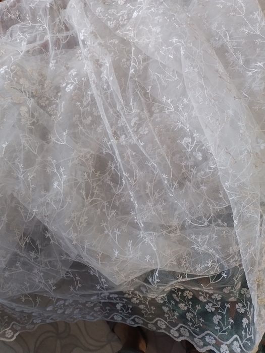 Продаю тюль в зал или в спальню