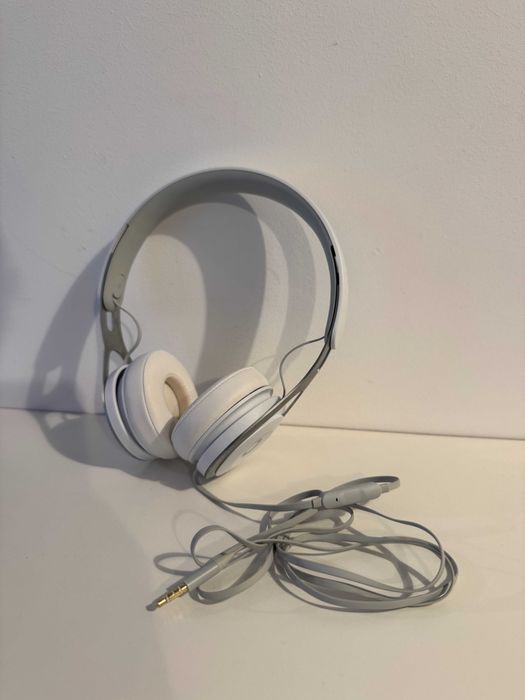 Casti Beats EP originale in stare excelenta - cu fir - alb