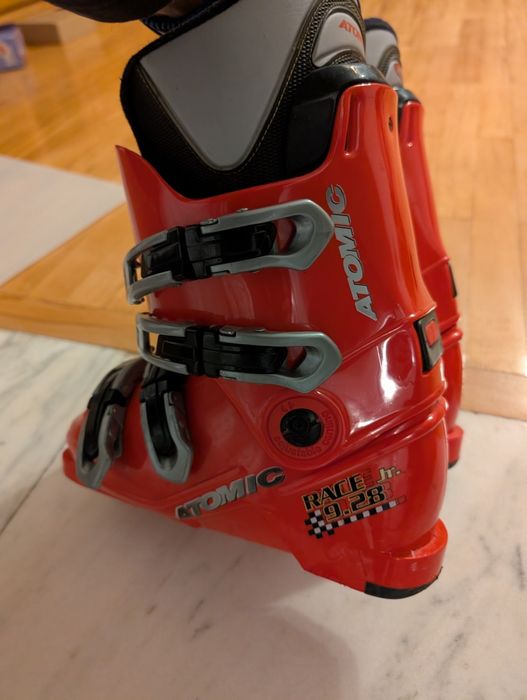 Vand clapari Atomic Race 9.28 impecabili