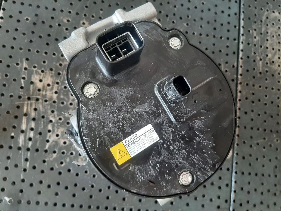 compresor clima ac 1.5 b xm15a toyota yaris p21  hybrid  042400-0741