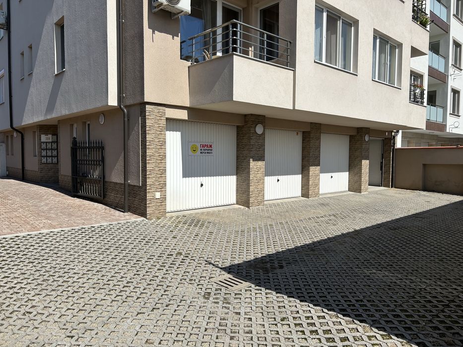 Дава се под наем Гараж / Паркомясто в Пазарджик, Руски - 15 кв.м за 100 € - Снимка #4