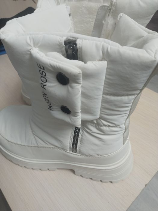 Зимняя женская обувь большого размера