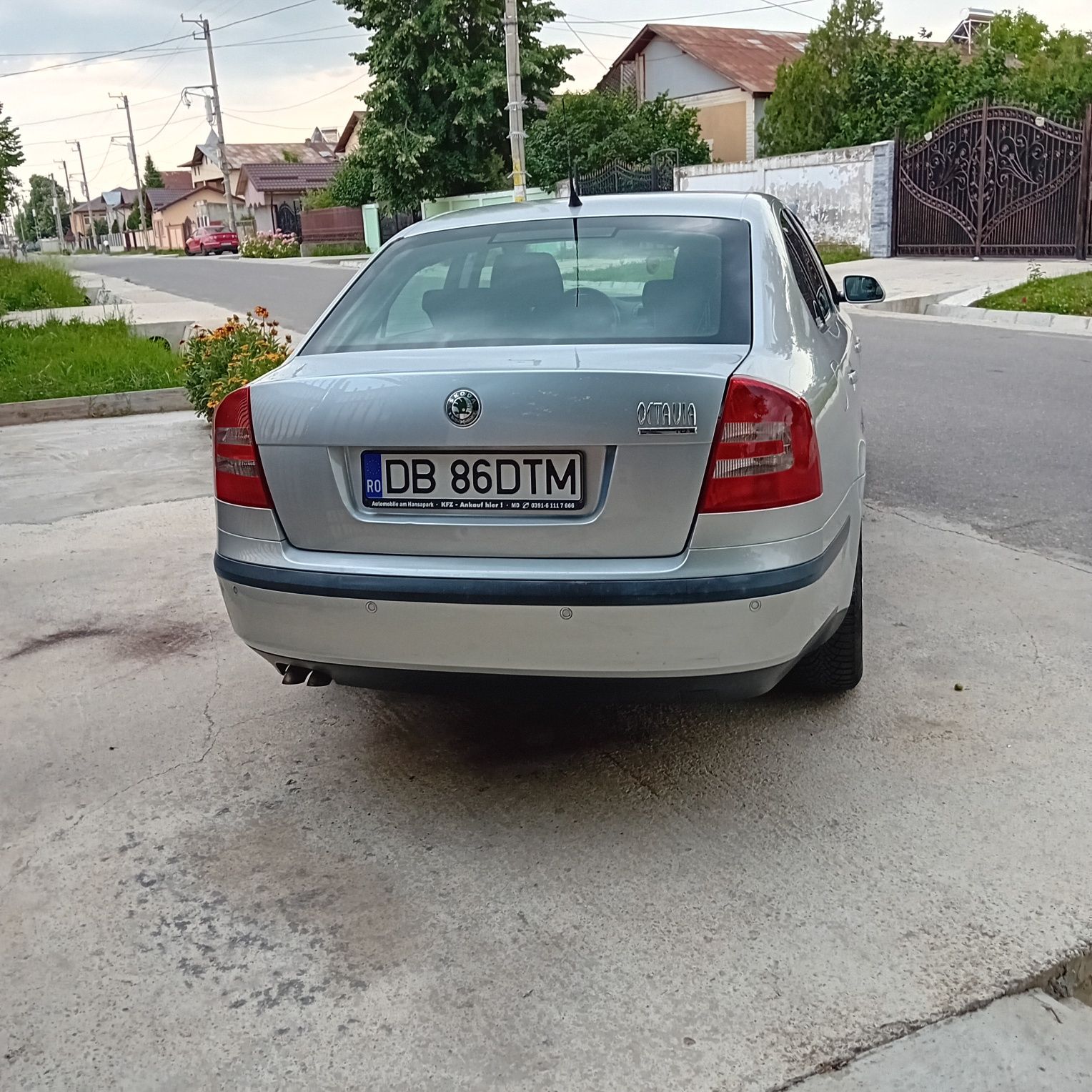 Vând Skoda Octavia 2