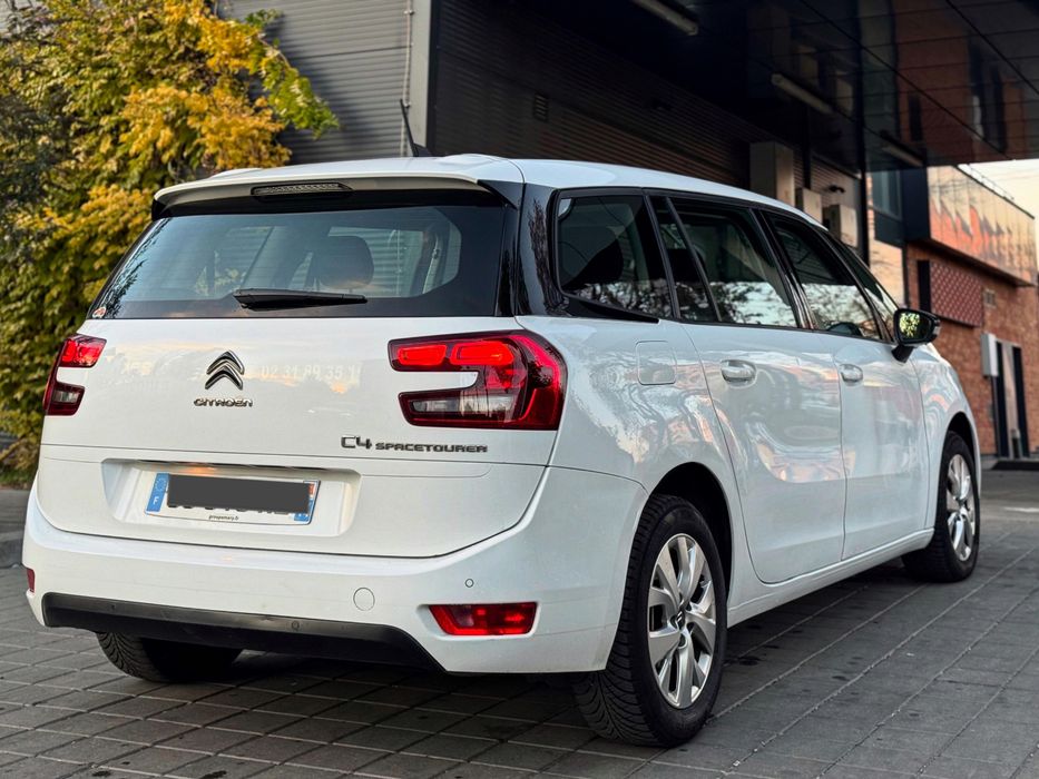 Citroen C4 Spacetourer // 2023 Euro 6 // 7 locuri // Automata