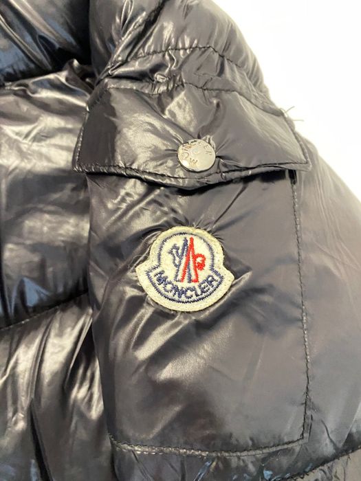 Geaca M.o.n.c.l.e.r neagra de iarna