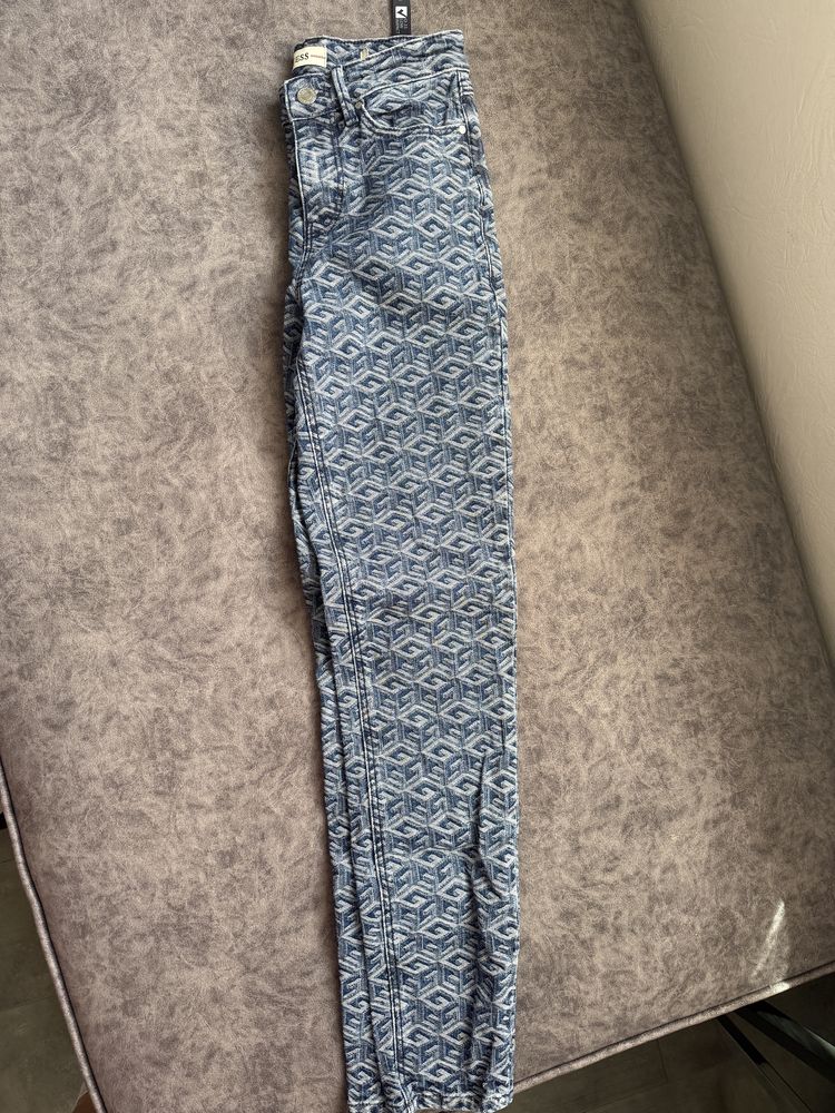 Дънки guess 24 размер