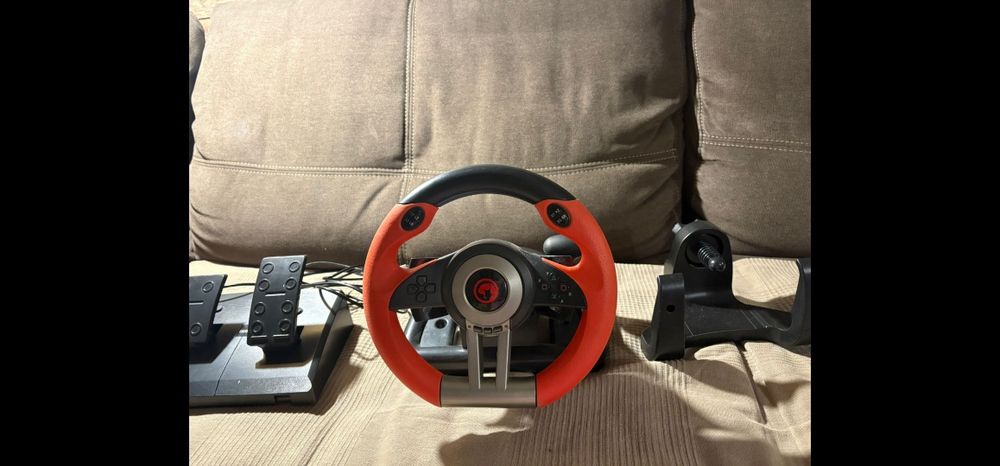 Volan gaming+ schimbator+ pedale