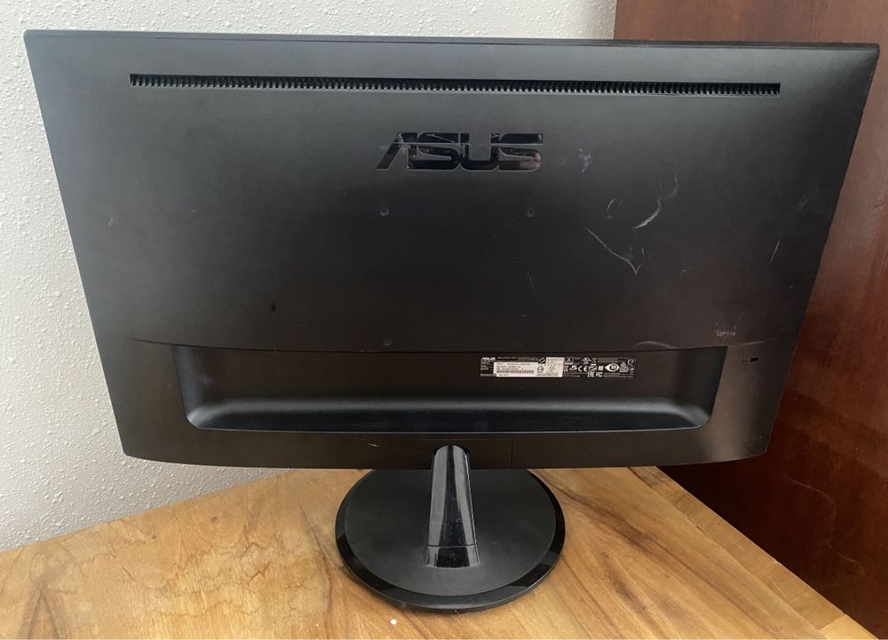 Motnitor Asus pc 24” ecran