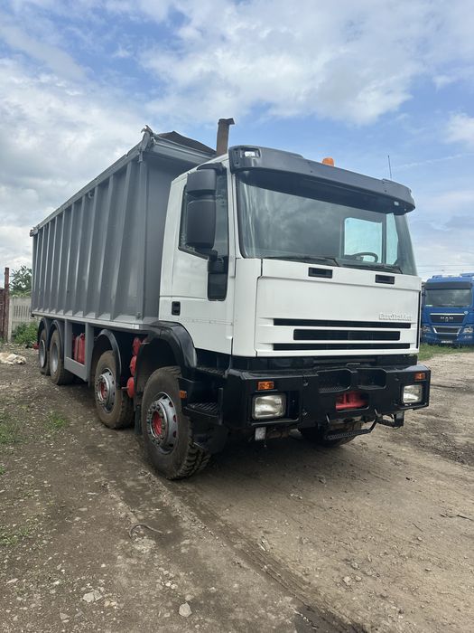 Vand sau schimb iveco trakker eurocargo  8x4 basculabil