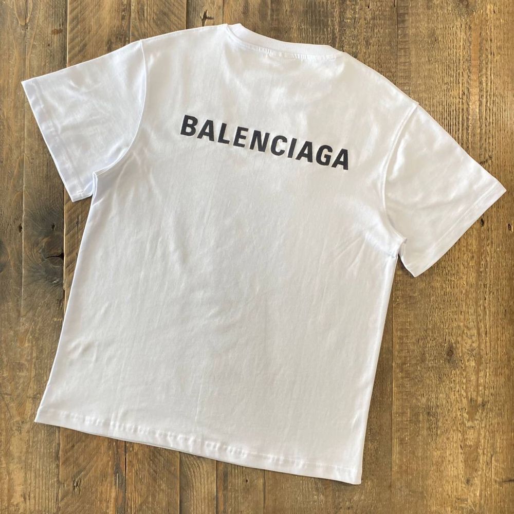 Tricou Balenciaga Calitate Premium 1:1 Klass A++