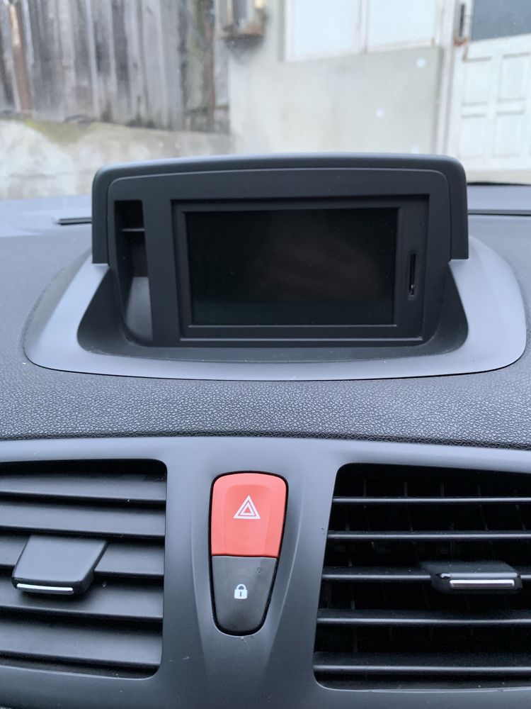 Display navigatie Megane 3 stare f buna! ORICE PIESA DISPONIBILA!