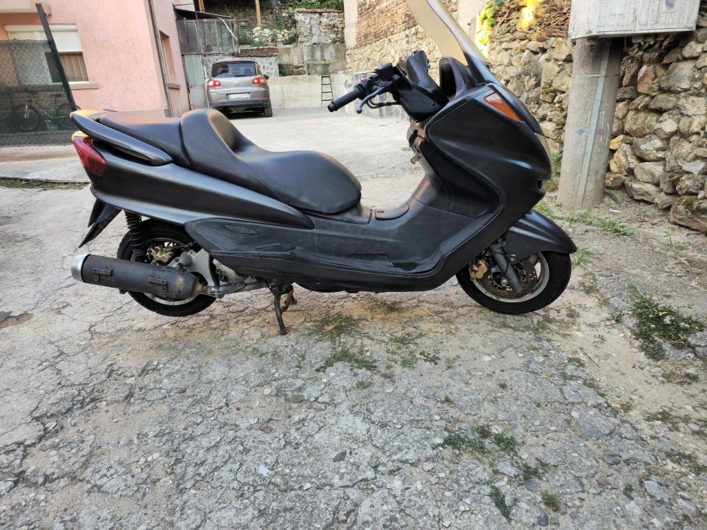 Yamaha majesty 250