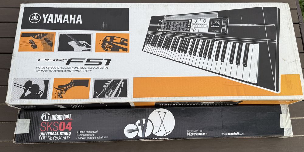 Yamaha PSR-F51 + Suport Adam Hall SKS 04 – Stare excelentă!