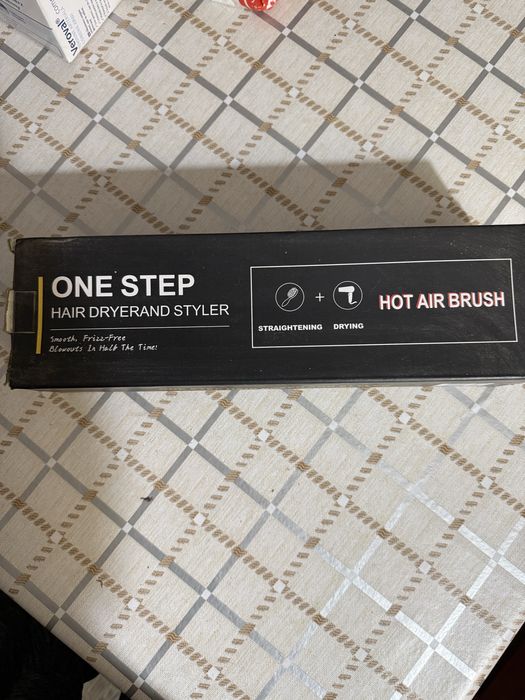 Perie rotativa cu aer cald