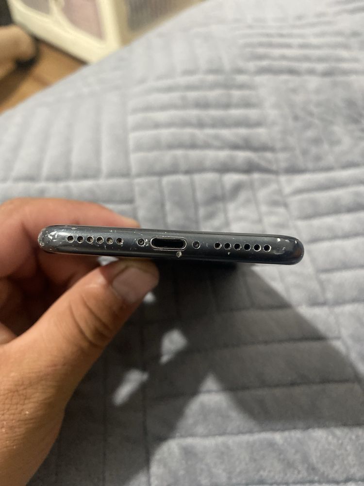 iPhone 7 в идельный состояние