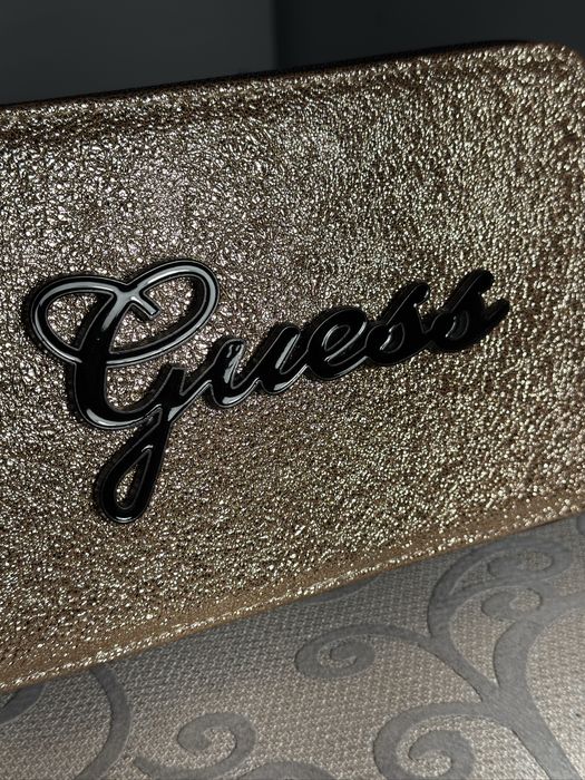 Дамска чанта Guess