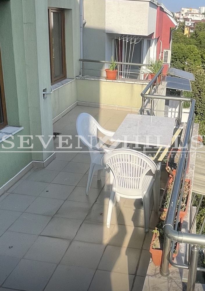 Продава се Тристаен апартамент в Пловдив, Младежки Хълм - 101 кв.м за 1981 €/кв.м - Снимка #5