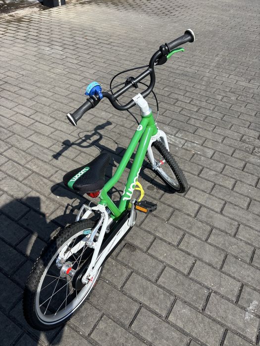 Bicicleta Woom 3 cu cric si clopotel