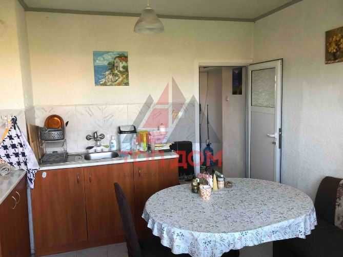 Дава се под наем Тристаен апартамент в Варна, Чайка - 70 кв.м за 479.4 € - Снимка #1