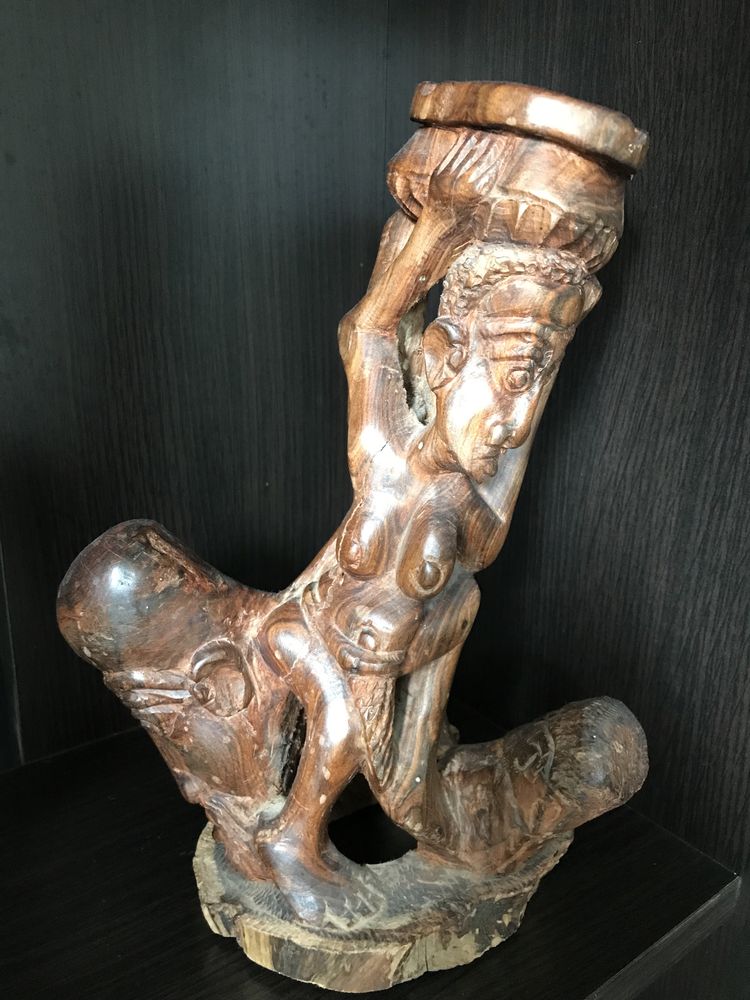 Статуетки, маски, пана