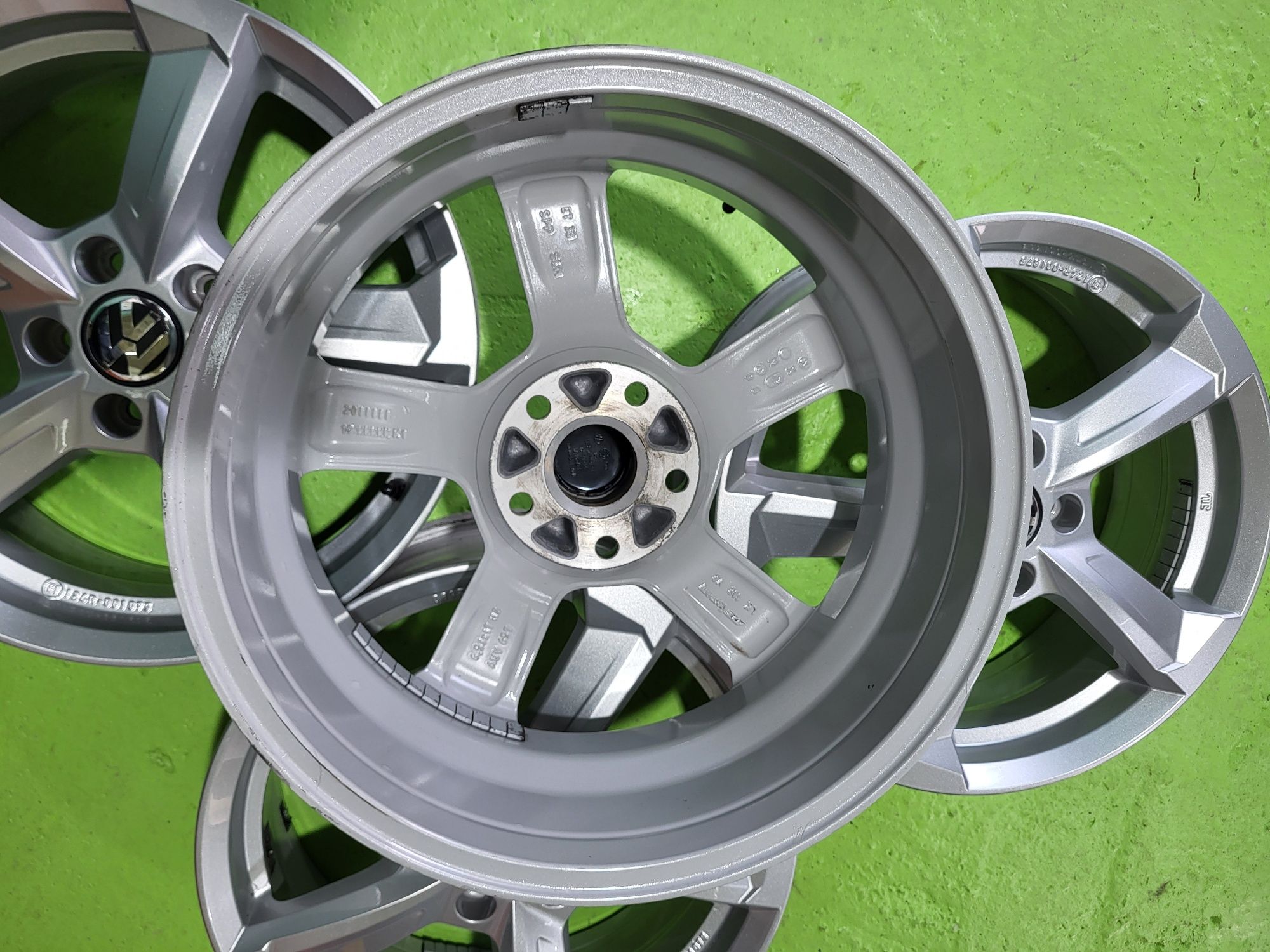 17 5x112 Vw Passat Touran Caddy Golf Skoda 5х112