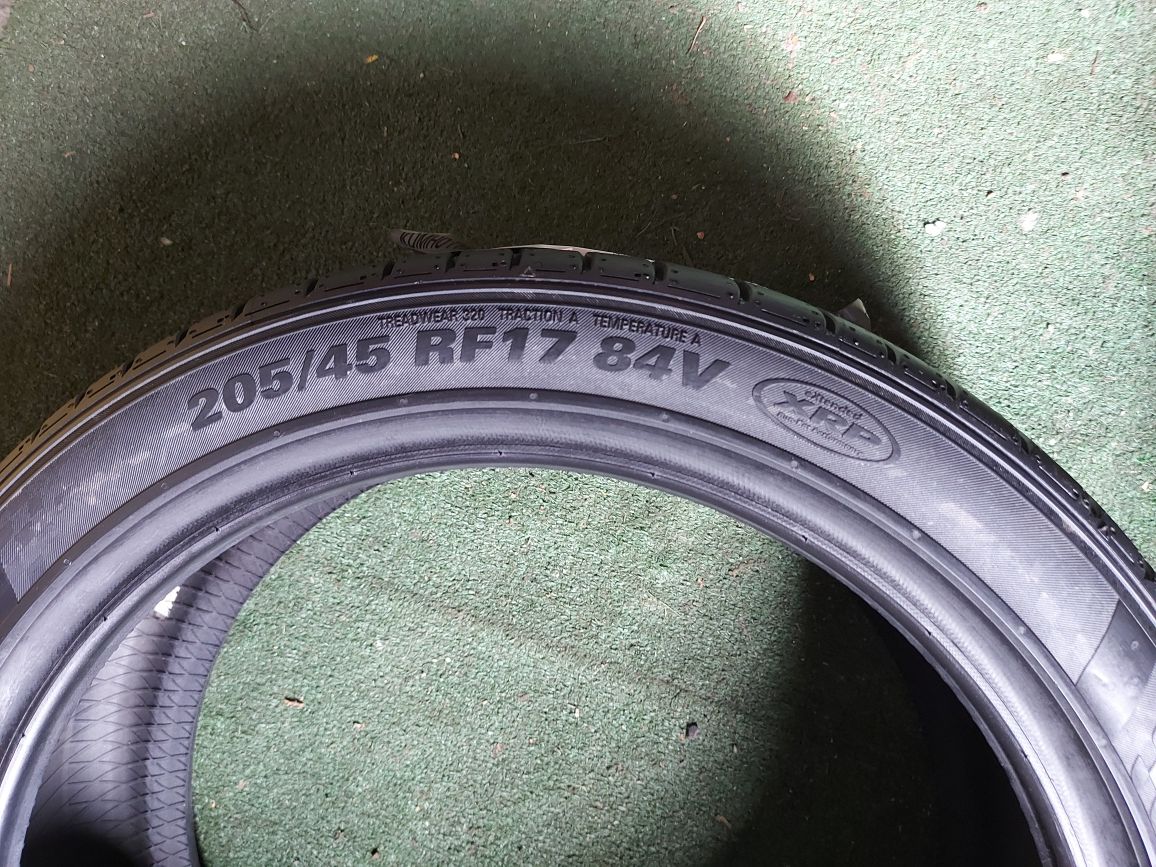 205 45 17 Kumho DOT 2022 vara runflat NOI