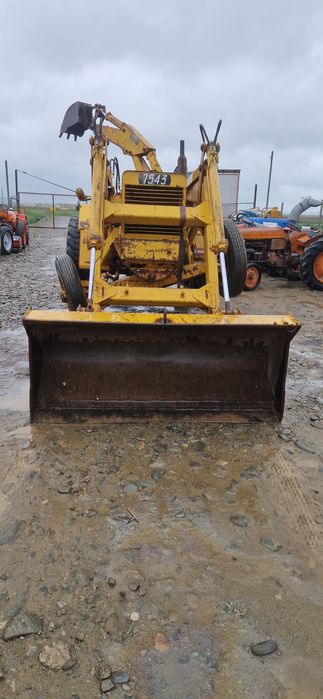 Buldoexcavator Benfra mecanica Fiat
