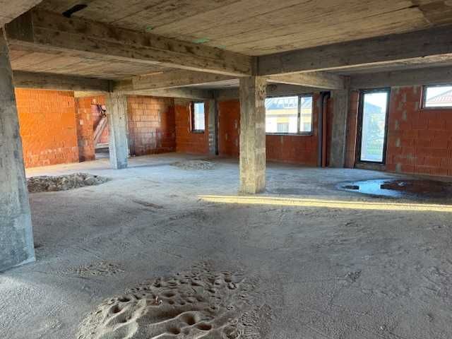 Spatiu de inchiriat