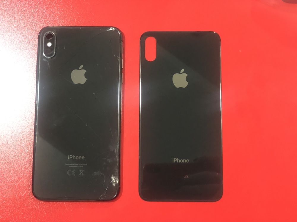 Sticla Spate iPhone XS Max 220 lei