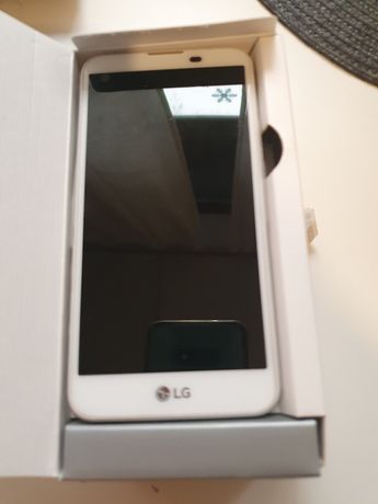 Телефон LG X Screen