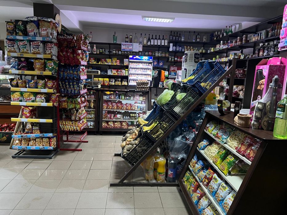 Afacere la cheie cu clientela formata plus locuinta in Hantesti,